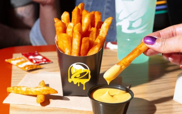 Taco Bell Is Releasing Buffalo Chicken Nacho Fries