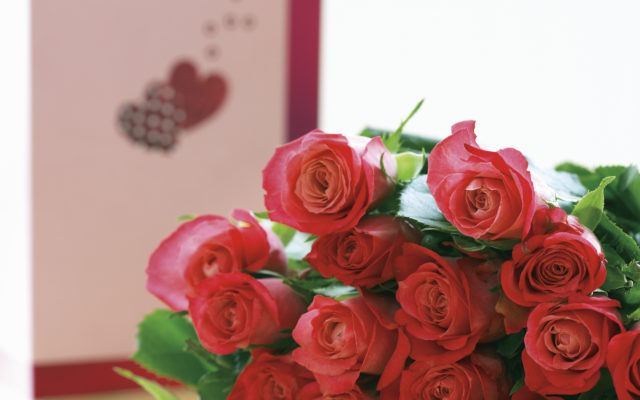 Amazon And Whole Foods Has Valentine’s Roses For $19.99