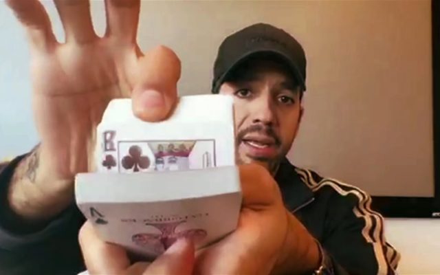 David Blaine Is Going To Fly Over NYC Holding Helium Balloons