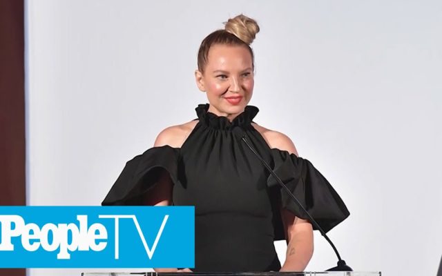 Sia Gets Caught Going To The Bathroom During A Live Interview