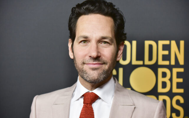 Paul Rudd Handed Out Cookies to Voters Waiting in Line in the Rain