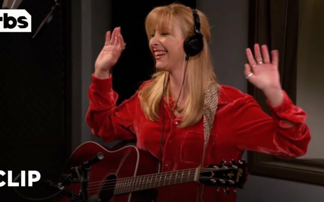 Lady Gaga Sings “Smelly Cat” With Lisa Kudrow on ‘FRIENDS’ Reunion