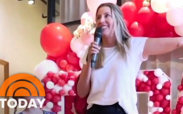SPANX Boss Gifted Employees With $10K And First-Class Flights To Anywhere