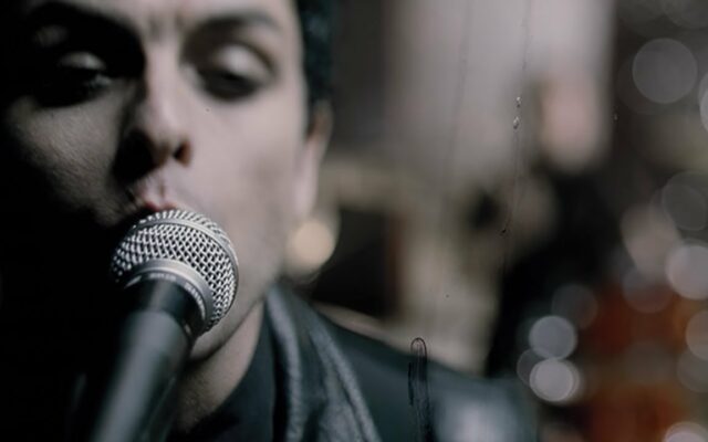 150 Musicians Cover Green Day’s “Boulevard Of Broken Dreams” In Flashmob