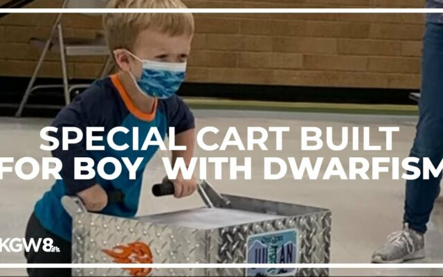 Cafeteria Worker Makes Custom Cart For Student With Dwarfism