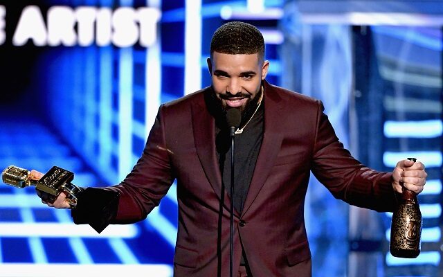 Is Drake Throwing Shade At Taylor Swift?